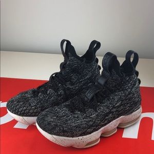 Lebron 15